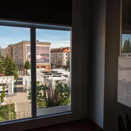 Apartament Crooked Stairs Zielona Gora  Exterior photo